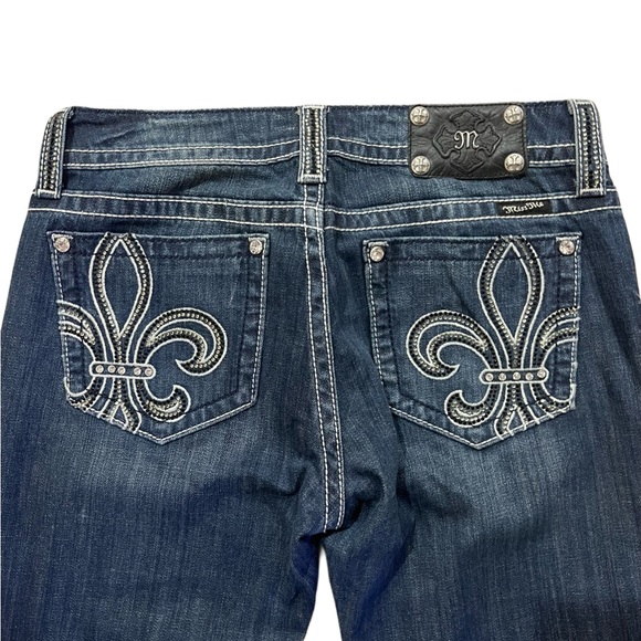 VTG Y2K Miss Me Jeans Boot Size 30
Rhinestone Fleur de lis ⚜️⚜️⚜️ - Picture 4 of 7